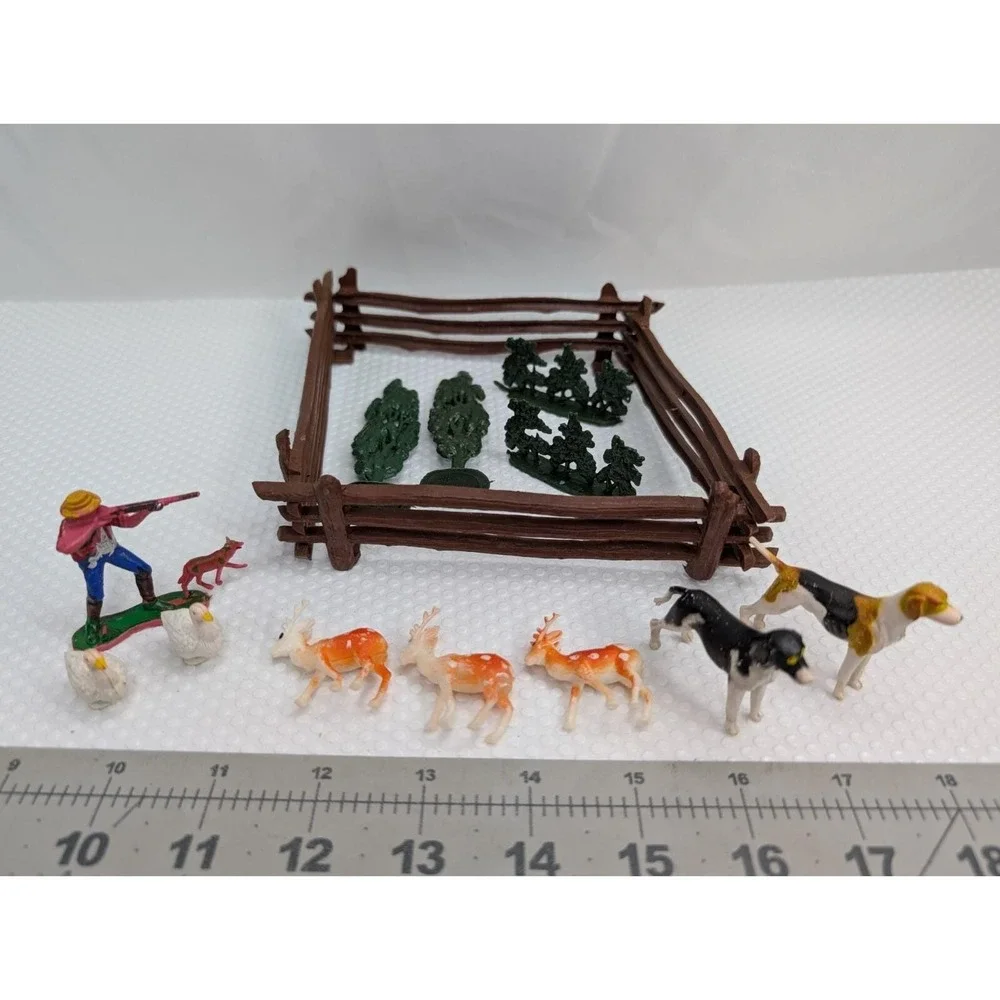 Plastic Hunting Scene Trees Fence Deer Foxhound‎ Dog Hunter Cake Toppers